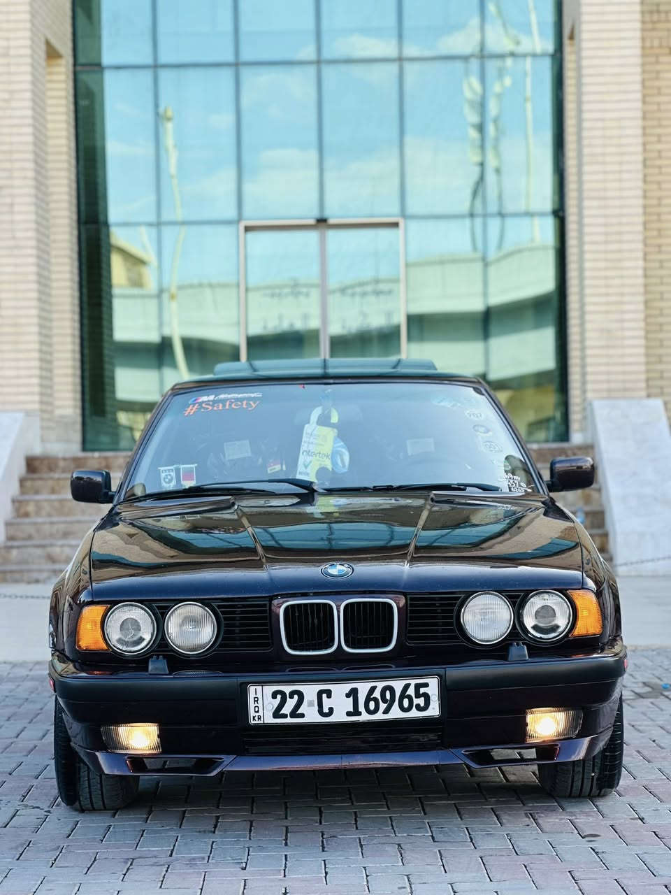 السلام عليكم للبيع بي ام موديل 1993 محرك مسكر شرط كير وتماتيك شرط صدر امامي خلفي جديد تخم تاير جديد صدر امامي خلفي جديد ويل خليها بلادي سلايت طكيتن تبريد ثلج 🧊 تدفئه نار 🔥 السياره بلاديه بدون صبغ رقم اربيل سنويه جديده هزه جديده كل بلادي سنتر لوك السعر 65 وبيه مجال يرهم مروس حسب القناعه مكاني تكريت ‭0771 423 6105‬
