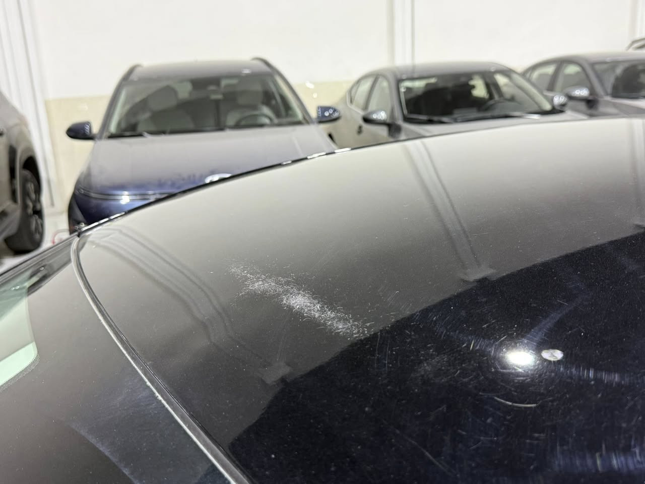 السلام عليكم 
اخواني الاعزاء رجاء اقرأ تفاصيل قبل اتصال 
للبيع هونداي النترا اسود 2024 SEL
موصفات فول عدا سلايت و كشن جلد 
محرك 20 دوش
ماشي 20 الف ميل 
سيارة بيها بولند صبغ 
 و بقصه بل شاصي 
بقصه بل صقف صغير و شغطة 
و بيها 3 قطع كلير أمريكي بدون دواخل   
صورتين  موجوده في منشور مال صقف و مال شاصي
ارباك بس ستيرن طاك ماباقي كلها بشرط 
سياره بدون تعديل بارد شرط 
سياره مرقم أربيل جديد 
سياره بسمي تحويل وكاله غرامات شرط 
ملاحظة صوار حادث موجوده في المنشور 
اي استفسار عن سيارة خاص مفتوح 

السعر 140 ورقه ومجال 
اخوكم ديار ابو عمر 
*********** واتساب 
***********
عنوان أربيل معارض السيارات شارع 100
