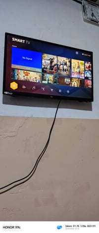 شاشه البيع حجم 32 فول انترنيت السعر 60 وبيه مجال لاستفسار الاتصال على ...