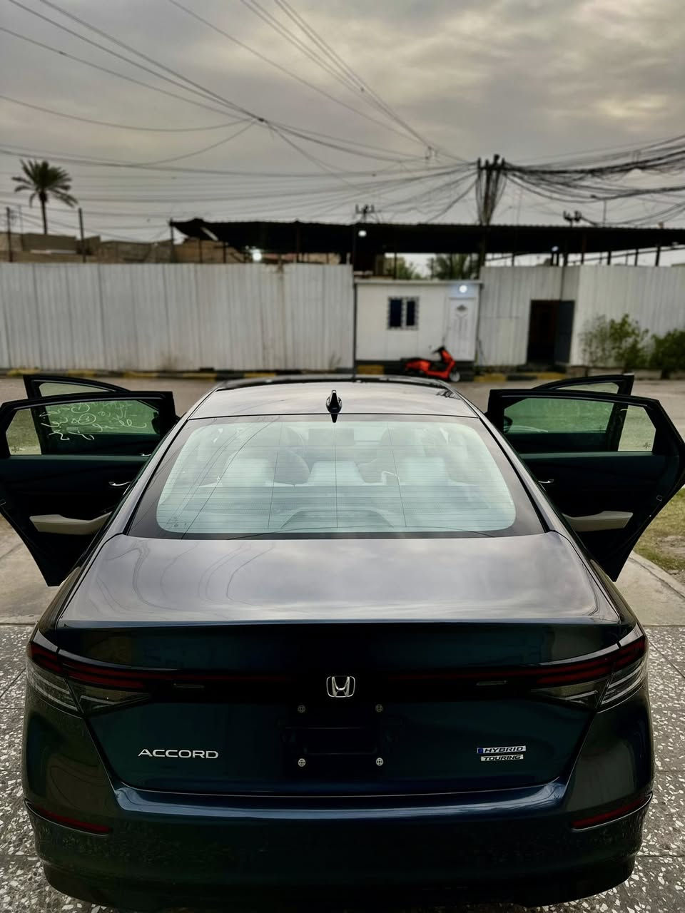 السلام عليكم
هوندا اكورد2024 تورنك

 اعلى فئه

السيارة ماشية11/م/

• مكينة 2000 هايبرد تنفس طبيعي

المواصفات ✨

•تشغيل عن بعد تقفل الجام والسلايت وايضا تفتح عن طريق بصمة اليد

• شفتات ستيرن 

• شاشة كبيرة

•كشنات جلد

•فتحة سقف 

• كاميرا خلفية    

• رادارات 

حساسات 360 درجة

• مانع تصادم

• محدد مسار 

• تصحيح مسار

•بصمه تشغيل ابواب 

• مثبت سرعة

• مانع انزلاق

• دخول ذكي 

• إنارة ترحيبية

• هندبريك كهرباء 

• حساسات مطر 

• أوامر صوتية

• 4 أنظمة قيادة

تشغيل عن بعد 

كشن كهرباء 

شفتات ستيرن 

تبريد قطعتين 

خزن ميموري 

كشنات اثنين كهرباء 

  🔰الحادث 🔰

وضح بل منشور بدون شواصي ولغد 

موقع 📍

بغداد حي العامل 

سياره مرقمه بغداد بسمي 

للاستفسار الاتصال

***********
