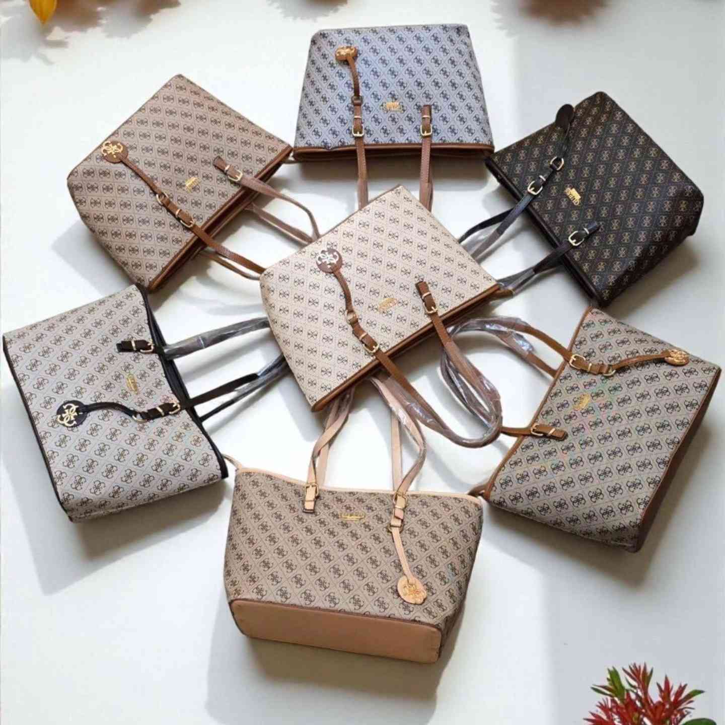 جنط نسائيه تركيه كواليتي عالي 🇹🇷👛 
يتوفر توصيل لجميع محافظات العراق 5الف فقط 
جملة ومفرد 
يتوفر جميع موديلات وجميع ألوان 
لطلب منتج مراسلة صفحه 📩📨


**إذا كنت صاحب هذا الإعلان وتريد حذفه لأي سبب، رجاءا أرسل رسالة إلى الدعم الفني**