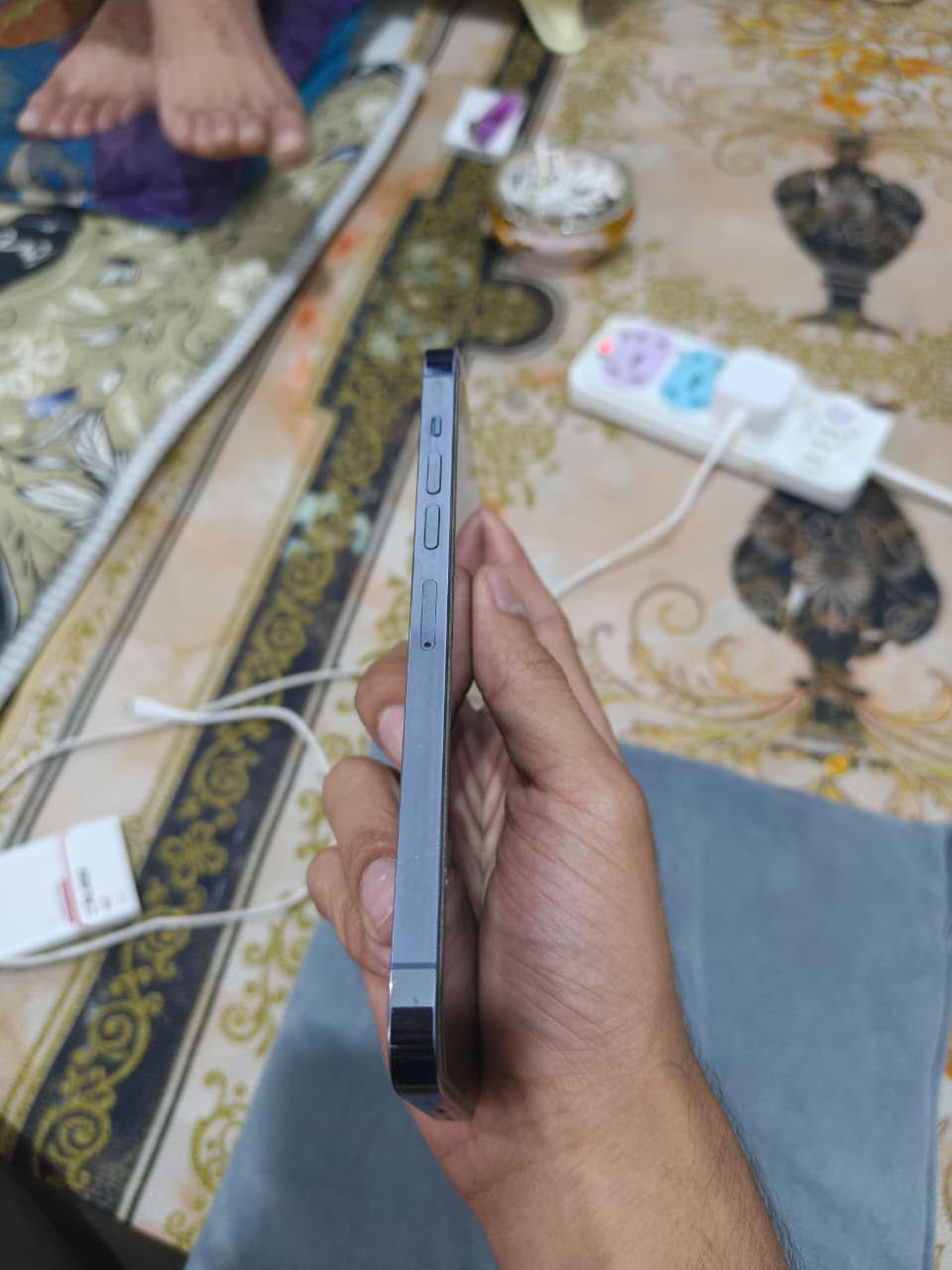 السلام عليكم ايفون13برو ماكس للبيع السعر700 وبي مجال حك الجيه الجهاز مكفول ما مفتوح ذاكره512 بطاريه71
نضافة‎%‎90 مستعجل ع بيعه تواصل وتساب ‪***********‬
