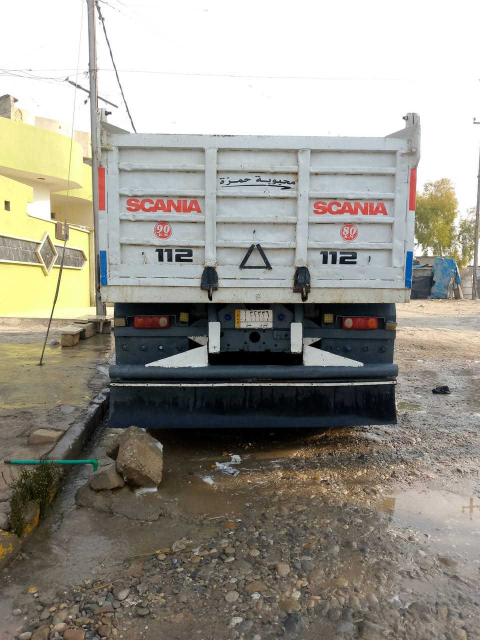 سكانيا 112 للبيع رقم نينوى عنوان موصل شو بليس مال بومه لا صرف ولا نفخ معمر الجديد سايس30 ،، $*********** (***********
