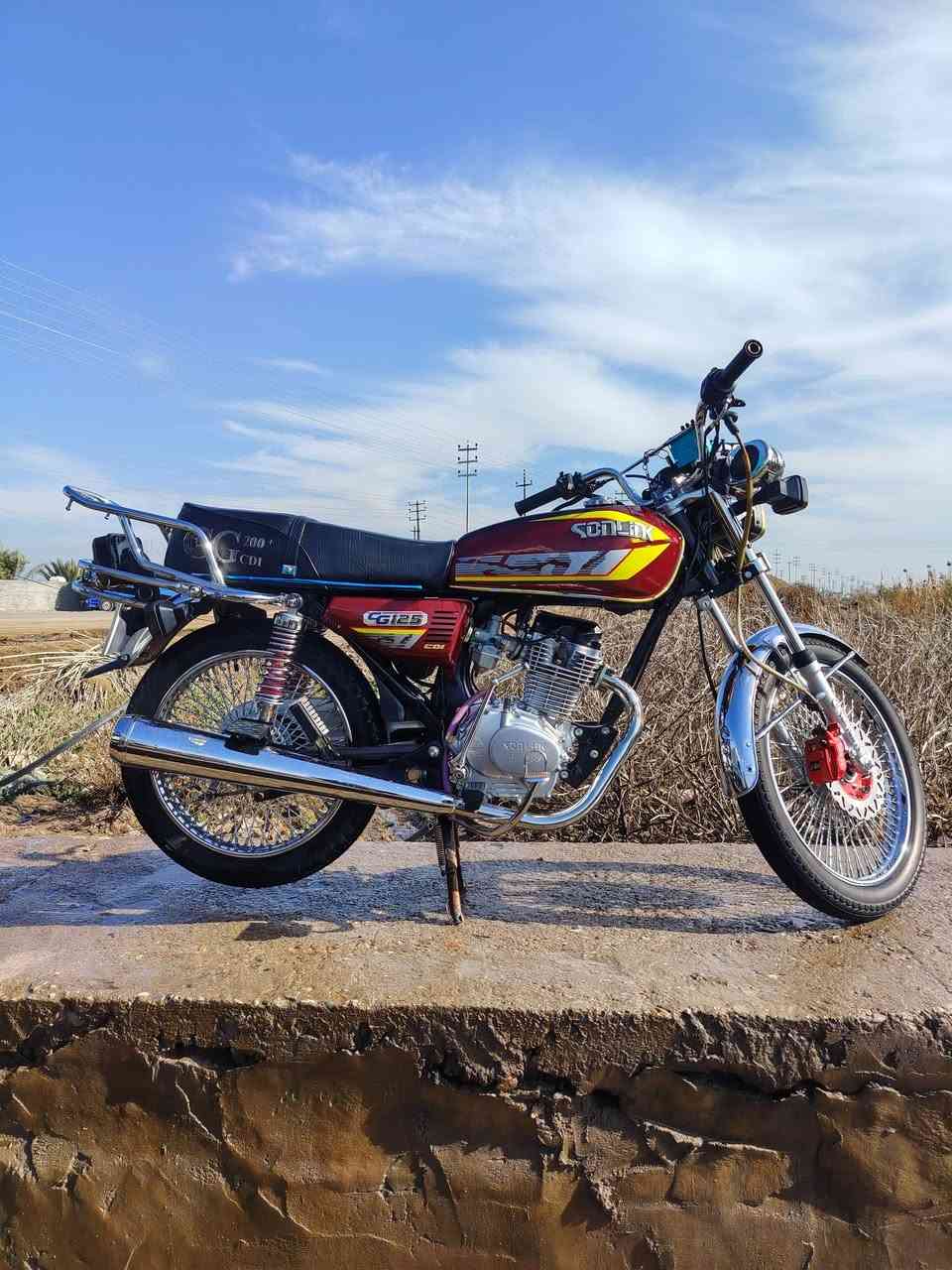 دراجه للبيع مكفولة كفاله عامة + أوراق كاملة مكانهة خان بني سعد  ***********
