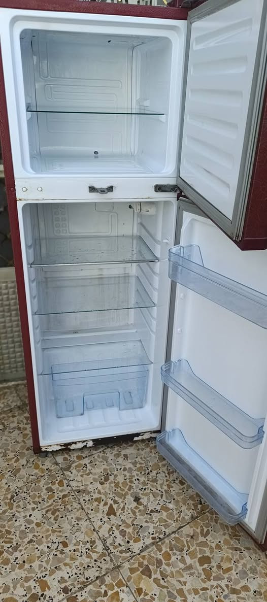 ثلاجة 14 قدم كلش نظيفة جديدة
غاز 134a بيها ضمان شهر السعر 150الف قفل
الاتصال ***********
العنوان بغداد جزيرة
