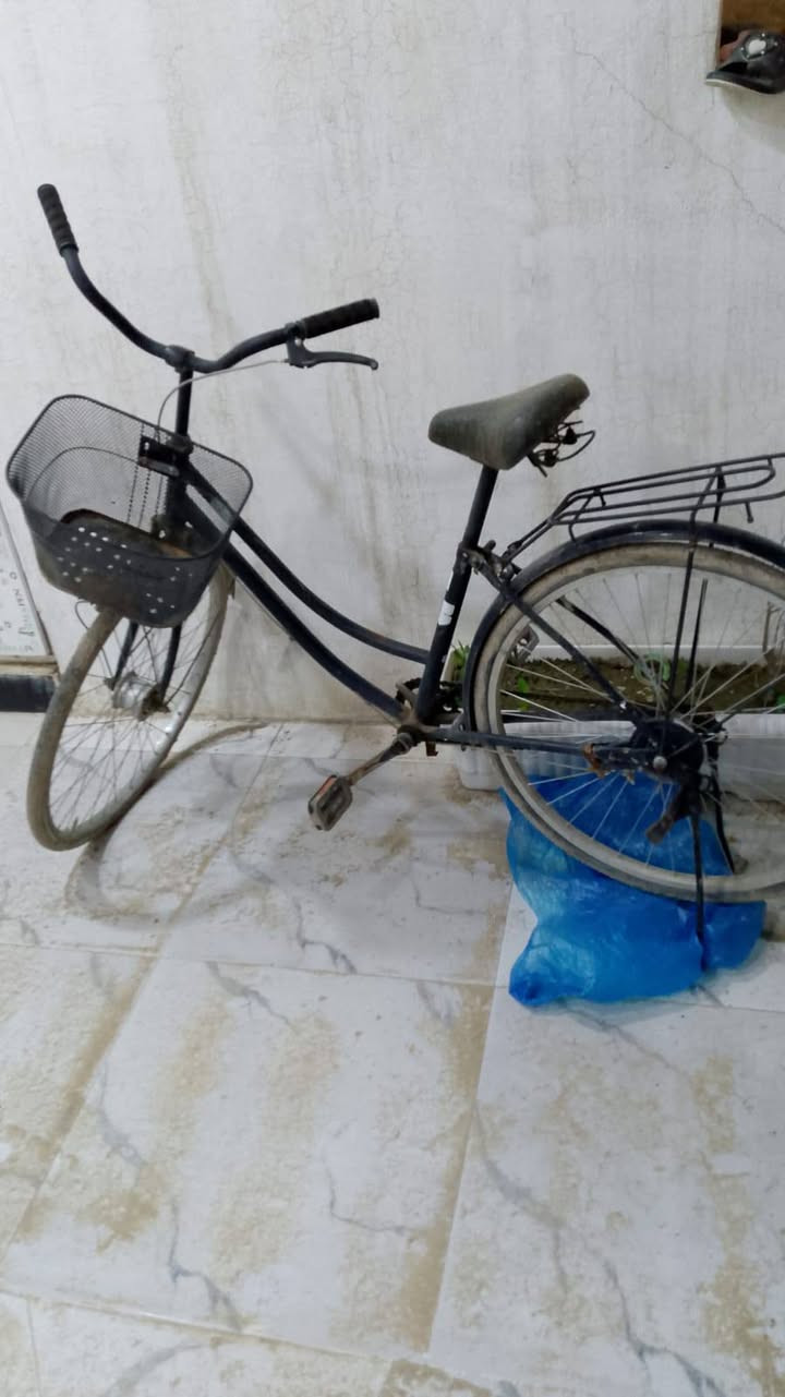 غراض بيت نضيف للبيع  الشراي يتصل  ***********
