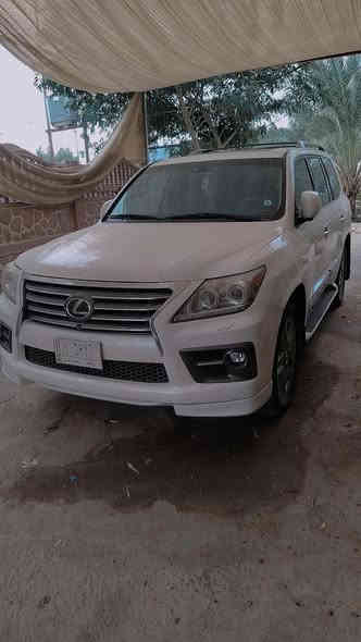 السلام عليكم
للبيع 
لكزس 2013 سوبر سبوت فول الفول داخل قرميدي أصل بريم 
بسعر لاندكروز 12 
وارد خليجي فول مواصفات
محرك 8 سلندر 5700 شرط
بصمة تشغيل 
تشغيل عن بعد
كشنات كلهن تدفئة وكهرباء امامي خلفي
كشنات 7 راكب كهرباء
رادار امامي
سلايد روف 
صندوك كهرباء
ميموري خزن كشن وستيرن
ستيرن كهرباء
جكات 
4 وضعيات قيادة
سستم صوت هارمن
زراك لايتات وزنون حتى بلوجكترات 
تبريد منفصل 4 قطع
ويل حجم 20 
تخم تايرات جديد
مابيها اي نقص  
السيارة كلش جديدة 

السعر370ورقة 

رقم بغداد الجديد هزه وسنوية
2029
***********
جميع شي موجود بالفيديو مع رصعات جدا بسيطه في السقف
