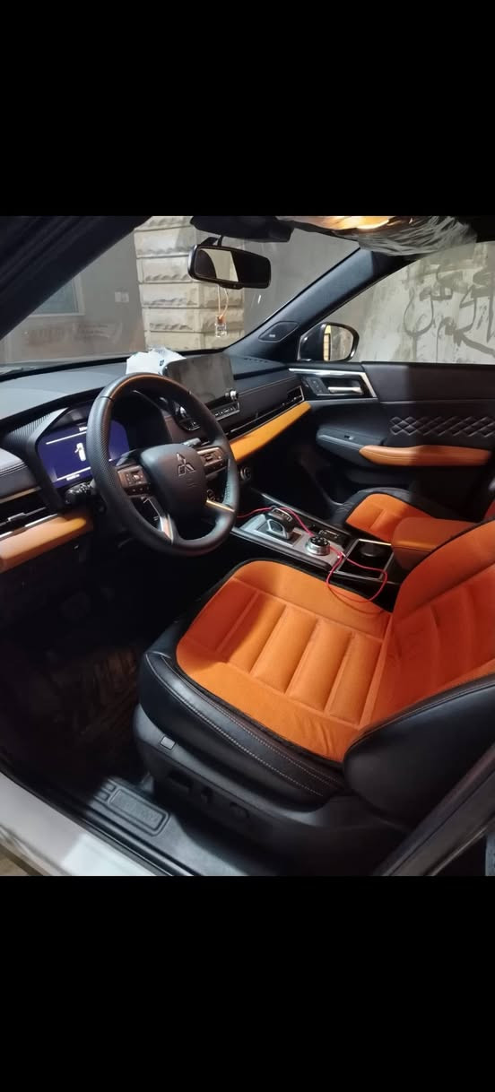 اوتلاندر 2023 استلام شركة ياباني اصل رقم أربيل محرك 2500  ماشية ١٠ آلاف قابل للزيادة بيع أو مراوس للتواصل على الرقم ***********
