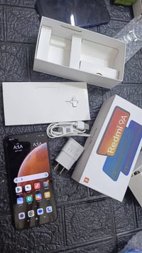 تلفونات ريدمي يدعم جميع خدمات كوكل استفسار خاص او عله الواتساب 0775935...