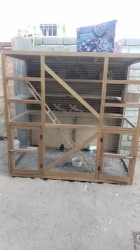 قفص للبيع خشب درجه اوله مامستعمل هواي سيم امريكي سعره 150 وبي مجال رقم...
