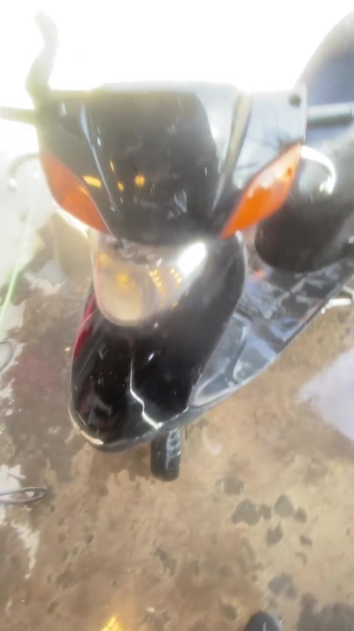للبيع يمكن العطل بالباتري لو بالكلجات ممفتوحة لا مكينه ولا ايشي لوك بس طافيه نوزل هيه السعر 250بيهه مجال للطيبين ابي استفسار اخر راسلني متوفر وانساب او سيم *********** مكاني بغداد الكرادة مقابل كراج الفين
