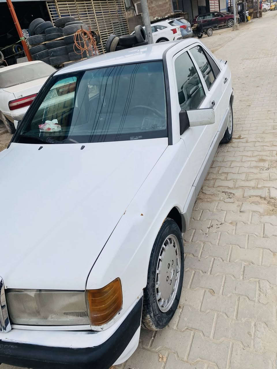 السلام عليكم مارسيدس 190 طيارين مديل 1988 كير + محرك بطه 2500 تبريد شغال مصبوغه جماليه بدون ضرر قواعد دبلات سليمه وبلاد رقم بغداد سنويه لل28 مشروع وطني مداور بالنجف السياره جاهزه السعر 38 وبيها مجال بسيط للشراي المكان نجف 
***********
***********
