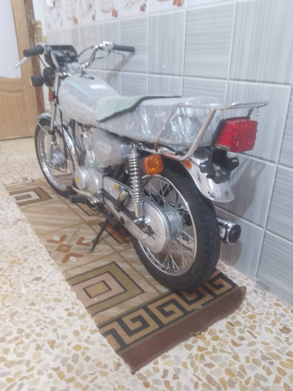 سلام عليكم دراجه شلامجه نامه اصل اوارق موديل 23طالعه ب 24 اتصال ***********
