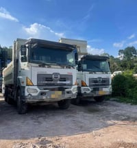 هينو ٧٠٠ • قلاب • شاحنة ثقيلة