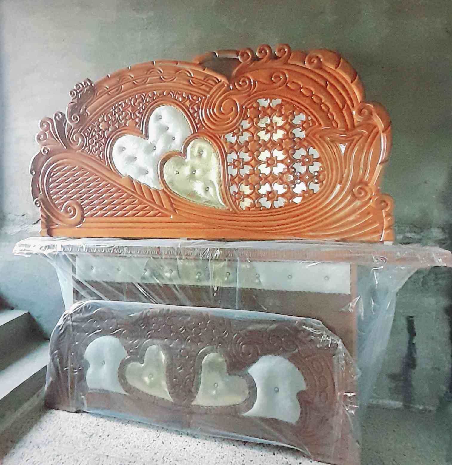 غرفة نوم للبيع للإستفسار الاتصال على الرقم ***********
