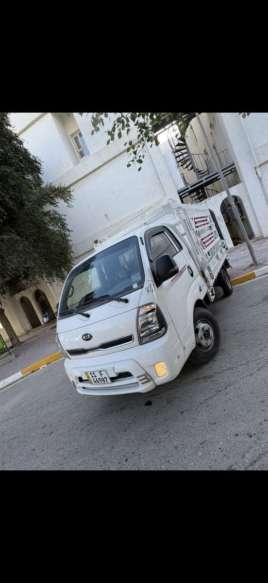 السلام عليكم
للبيع كيا حمل بنكو 3 فحل مسكر قمارة وربع 
موديل2021 السيارة حلوة ونضيفة واستخدام شخصي
فول مواصفات من رادار امامي وتحديد مسار وحساسات 
مكفولة فقط بارد خفيف عكس السايق 
سنوية ورقم بغداد جديد ابسمي شخصياً تحويل ثاني يوم
درع امامي بلاستك وخلفي حديد ومحجر قفص مرتبات وحلوات 
تخم تاير امامي برجستون انتاج 25 ولخلفي محور 14 مع ستاد27 الماني اصلي وهم تاير درجة اولى وما صارلهن هواي من شادهن 
دسكات امامية والصدر كلة جديد 
حجرات الصالنصة جديد قبل فترة شديتهن السيارة برغي مابيهة نقص جاهزة للاخير 
مكاني بغداد
السعر 210 ورقة وبيهة مجال 
***********
***********
