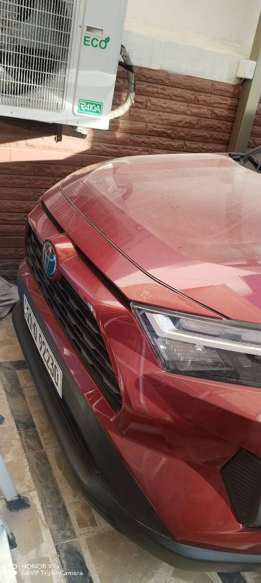 للبيع راف فور موديل 2023 وارد أمريكي بانزين فقط بارد الجاملغ الخلفي ماشيه 13وشويه مكينه 2500 السياره خير من شبه وكاله جديده جداً استفسار ***********
