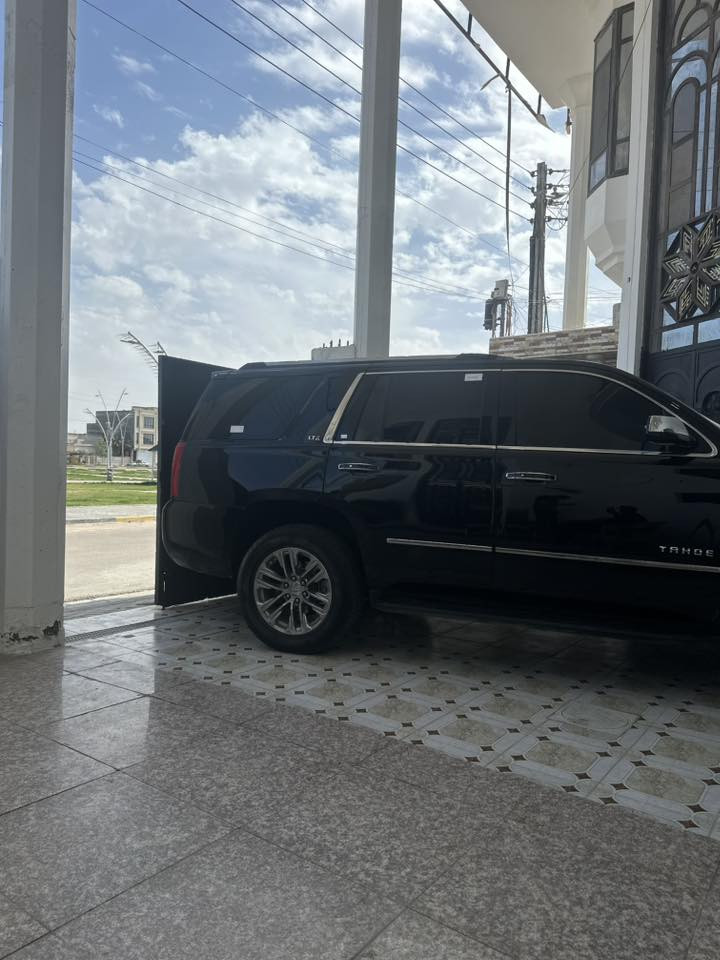 سلام عليكم تاهو خليجي وكاله المنصور رقم بغداد بيها قطعتين وسونار موجود بدون فتح اي قطعه كير جديد تورباين مديل 15 فول موصفات مكان السياره البصره السعر 290 بيها شي بسيط كلش سعر 14 خليجي وبخدمتك مراوس اذا اكو ***********
