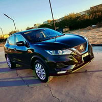 نيسان روج • ٢٠٢٢ • ٢٠٠٠٠ كم