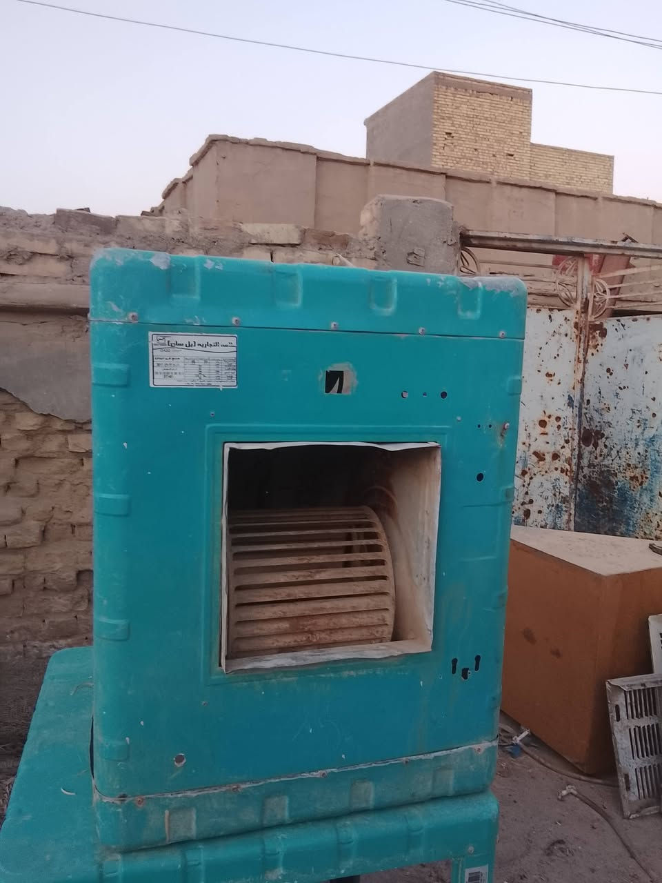 كشر حجم وسط حجم وسط نضيفات مابيهن اخياس عدد٣ مكاني بالقاسم شارع البريد ***********
