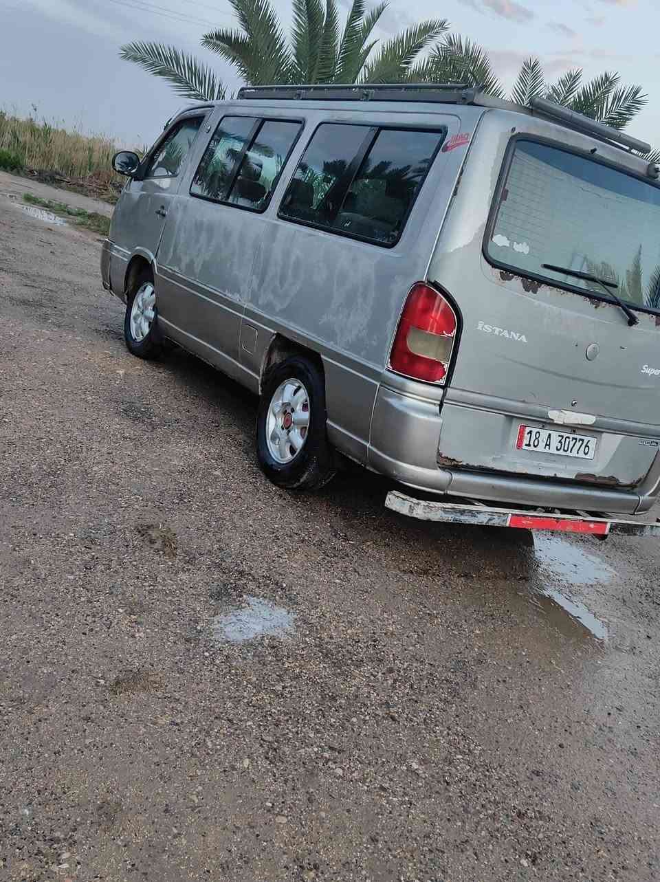 السلام عليكم 
ستانه موديل 2000 للبيع 
سنويه جديده رقم انكليزي مداور ثاني يوم 
كهربائيات شغاله 
جسور جدد 
تخم تاير 
باتري جديد 
محرك بي خط بخار 
السعر 60 
الرقم :*********** 
العنوان : سماوه - رميثه
