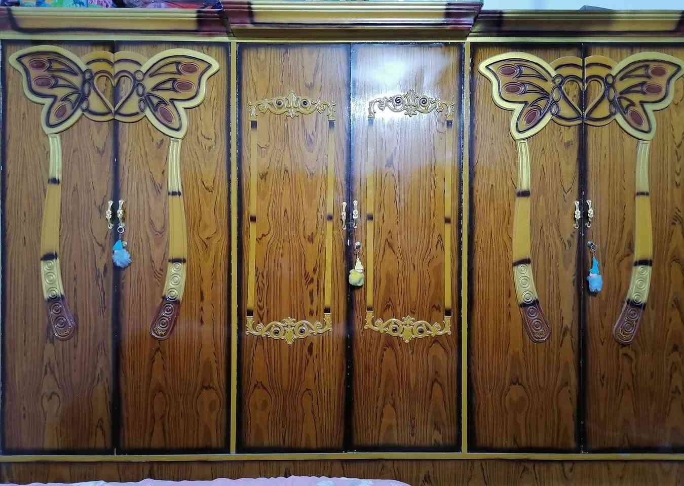 سلام عليكم غرفه خشاب عراقي صبغ حراري خت جديده
سعر ٦٥٠ بيه مجال قليل ستفسار ***********
