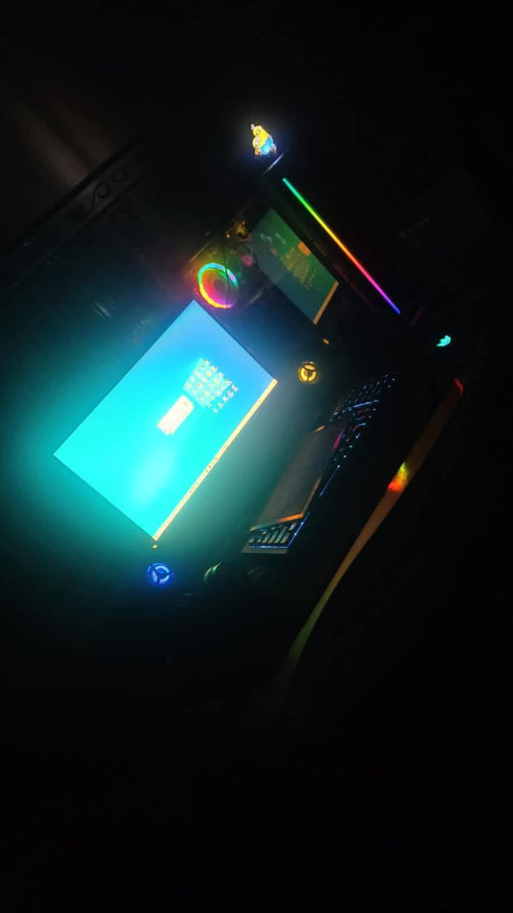 حاسبة PC كامله
(سعرها 700ألف وبيه مجال )
التفاصيل...
CPU : intel(R) Core(TM) i5-9400F CPU @ 2.90GHz
كارت شاشه : GPU : NVIDIA GeForce GTX 1650 SUPER 
RAM: 16.0 GB
HDD : 1T
الملحقات
شاشة : SAMSUNG
1920x1080 
(32bit)
(60Hz)
+ ماوس + كيبورد RGB  + ماوس باد + سماعات كيمنك RGB
+ استاند سماعات RGB + يو بي اس + 
تتحمل اقوى الالعاب والبرامج الهندسيه والقويه 
‏‪


**إذا كنت صاحب هذا الإعلان وتريد حذفه لأي سبب، رجاءا أرسل رسالة إلى الدعم الفني**