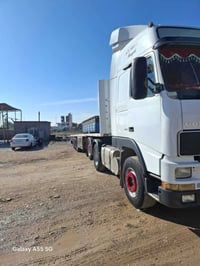 فولفو • ٢٠٠١ • ٤٢٠حصان