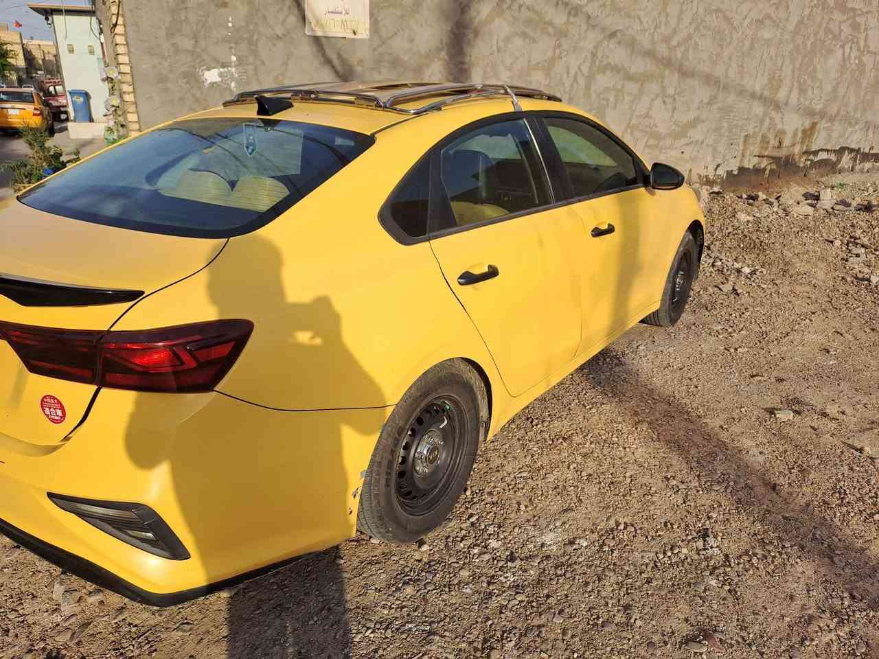 السلام عليكم
للبيع كيا فورتي موديل ٢٠١٩ وارد أمريكي 
رقم بغداد بسمي السعر ١٢٥ ورقه وبيهه مجال 
امصفره من كلشي مكان السياره  بغداد الشعب  موبايل 
***********

