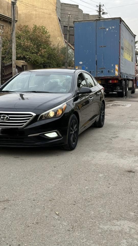 السلام عليكم سوناتا 2016 وارد امريكي ضرر بابين الساق والخلفي مكينه 2400 جي تي اي مكينه كير كلهه مكفول سياره بعدهه جديده تبريد ثلج ❄️تدفئه باتري جديد تخم تاير جديد ويل كب ماشيه السياره150 الف ميل  
 السياره رقم بغداد الجديد سنويه تسقط 2027 مكان السياره بغداد السعر120 ورقه وبيهه مجال للستفسار *********** الرقم بي واتساب
المواصفات :
1_شاشه كبيره : 
2_كامره خلفيه:
3_تحكمات ستيرن جهتين :
4_نظام ترحيب :
5_  3 انضمه قياده:
6_ايكو اسبورت وعادي:
7_مانع انزلاق :
8_لايت LED :
9 _ شاشه اعطال :
10 _كير 6 نمر :
