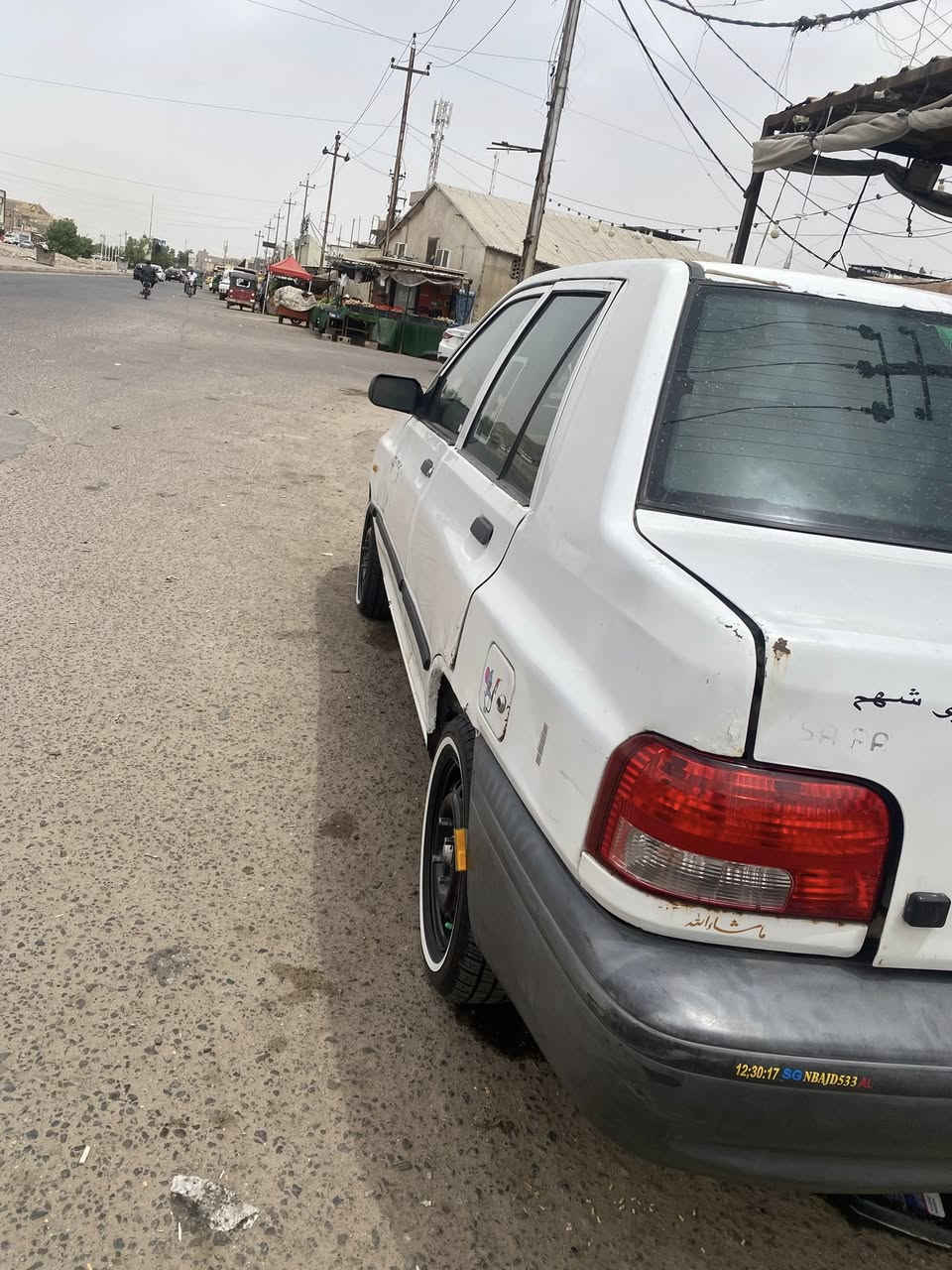 سلام عليكم سايبا مديل 17 مكينه وكير حلوات سياره بسمي  سنويه ال 2029 ما بيها شي هزه جديده شرط التحويل تخم خط ابيض جديد توه  شاده سياره كامله مكمله بس بيها المشط بي نضوح قليل مكاني بصره جمهوريه مقابيل دفاع المدني  ) سعر 38وبيها مجال بصيط هاذا رقمي موجود ***********
