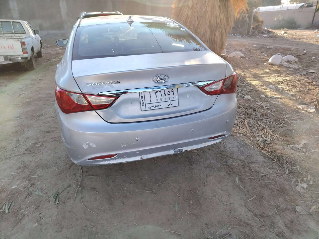 للبيع فقط هيونداي سوناتا ٢٠١٢ وارد امريكي حادثهه الجاملغات الخلفية وقبق الجنطه مكينه گير عالشركه فقط الدبللت الوره نقص مكانهه المسيب كلشي موضح بالصور *********** موجود مسنجر واتس اب السعر ١٠٠ وبيهه مجال
