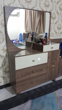 غرفة • بدون مندر • فيها مجال