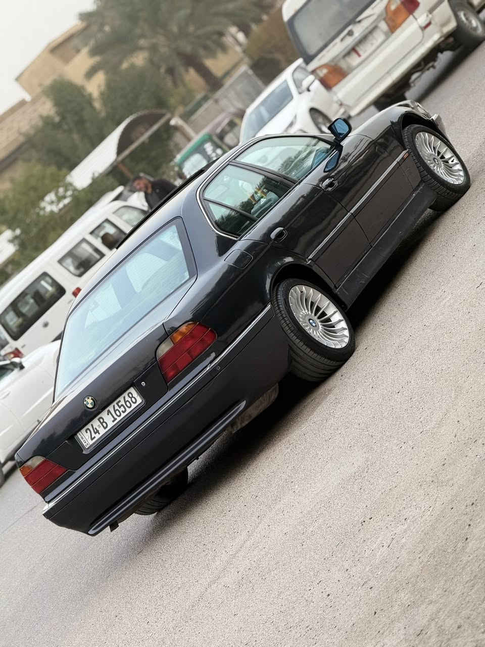 السلام عليكم 
بي ام كاسحه 750 بليته12سلندرموديل 1995 رقم دهوك باسم صديقي تحويل وكاله بشرط سنويه لل30 تبريد مجمده فول مواصفات كشنات جلد كهرباء سلايت ميموري خزن شاشه كامره جام ضد الرصاص وبعد بيها هواي مواصفات ماشيه 273 الف حقيقي سياره جاهزه بدون نقص بيها شلعه تشك الكاع شك بيها صبغ عام جماليه بدون ضربه قويه بدون دواخل فقط يحتاجلها بولش
السعر/88$ ومجال بسيط بيع او مراوس
العنوان/بغداد-الاعلام قرب تقاطع درويش
*********** واتساب
