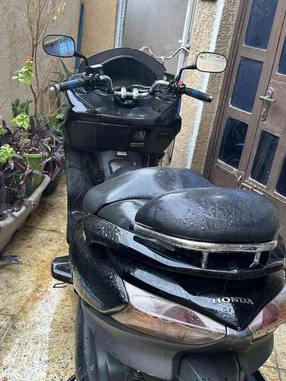 دراجه فورصه صفر عشره مامفتوحه عميه بلاديه مكفوله كلشي جديد مكاني بغداد الشعب السعر مليون و٣٠٠ الف رقم تليفون ***********
