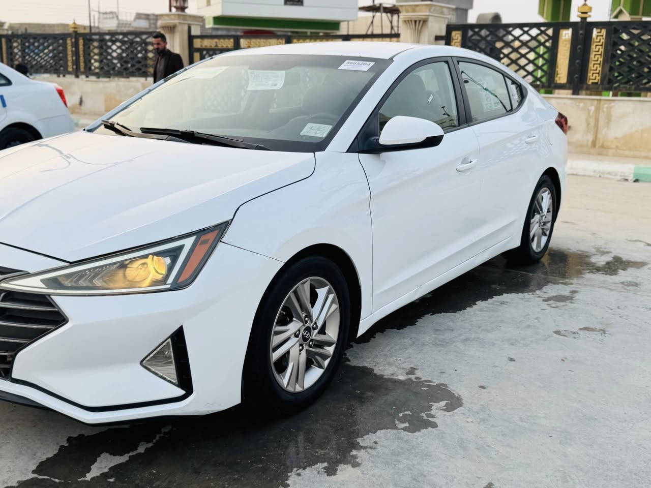 ضرر تبديل بنيد وصبغ الجاملغ الأمامي 
والسونار مرفق وي الصور 
نص فول 
كأمره دواره / تحكم استيرن
دواخل عسلي  
ويل كب / شاشه
محرك 2000 دوش 
بلاجكتوات 
تبريد تدفئه شغاله 
سياره جاهزه محرك كير حداديه تبريد جاهزه الأخير 
السعر 127 وبيه مجال 
المكان الناصريه 
الاستفسار 
***********
