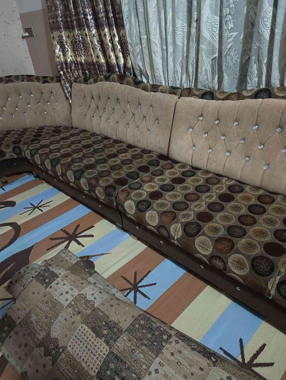 كيزر حيل نضيف حجم كبير السعر 30 -ديوان 7 أمتار خمس قطع السعر 70- سلم المنيوم السعر 50- ديديه عش العصفور حيل نضيفه السعر 60-بلازمه حجم 43 بدون نيت السعر 50-ديوان 6 امتار حيل نضيف السعر 70-‏ الشراي يتصل -‪0750 791 3697‬‏- 0777064459 وادي حجر
