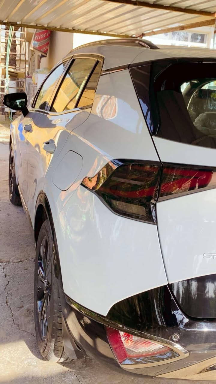 سلام عليكم سبورتج موديل 25  سيار فول ما عده الفتحئ ماشيه 20الف سياره  بيها ضمان شركه دوليه عنوان جسر ديالى قديم   الاستفسار *********** سعر 240  مكفولة كفالة عامة
