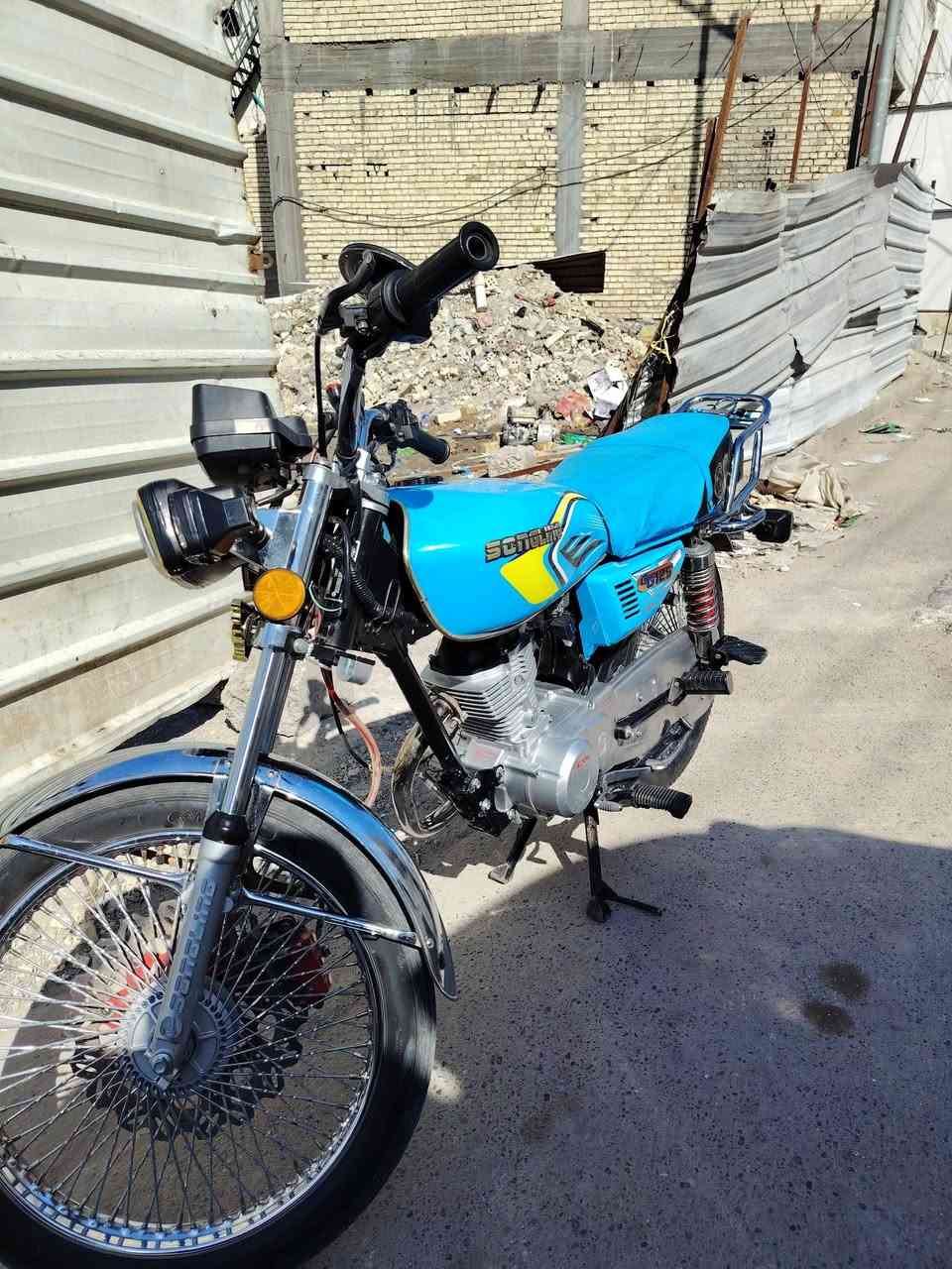 *********** دراجه للبيع موديل 25 عنوان بغداد بوشام سعر 580 وبيها مجال
