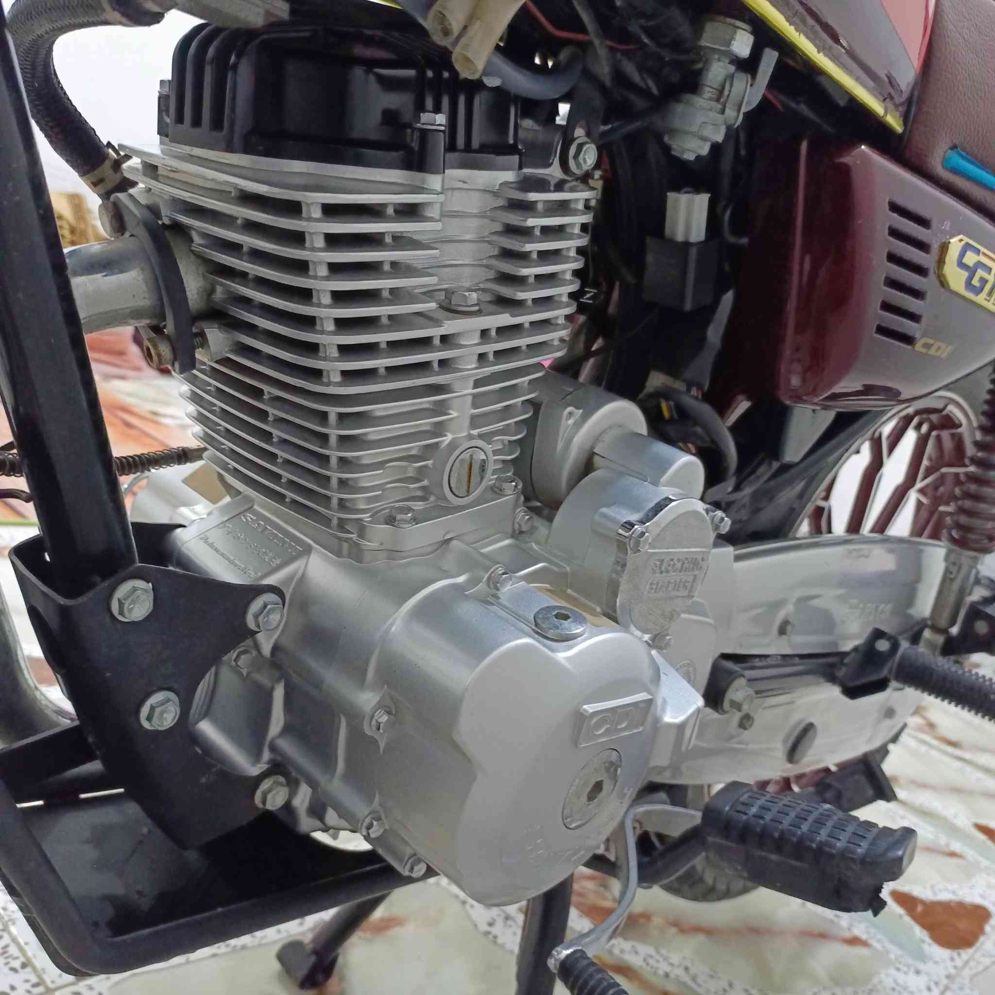 سلام عليكم دراجه سيفان 2024 للبيع اوراقها باسمي مطلعها من الوكيل على ايدي السعر 750 
***********
