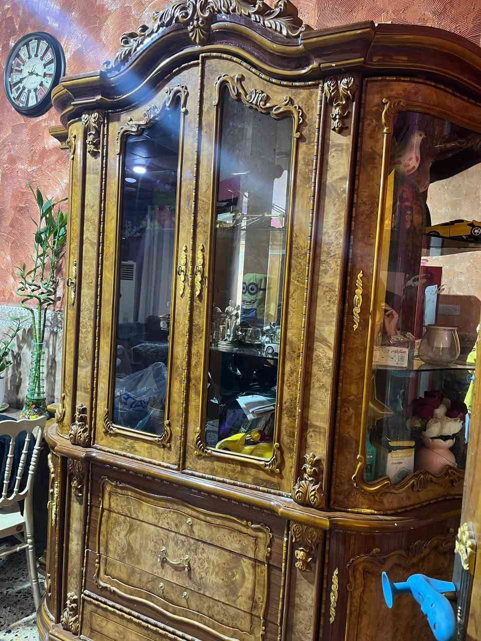 معرض للبيع انتيكة السعر 175 وبي مجال العنوان شط العرب ***********
