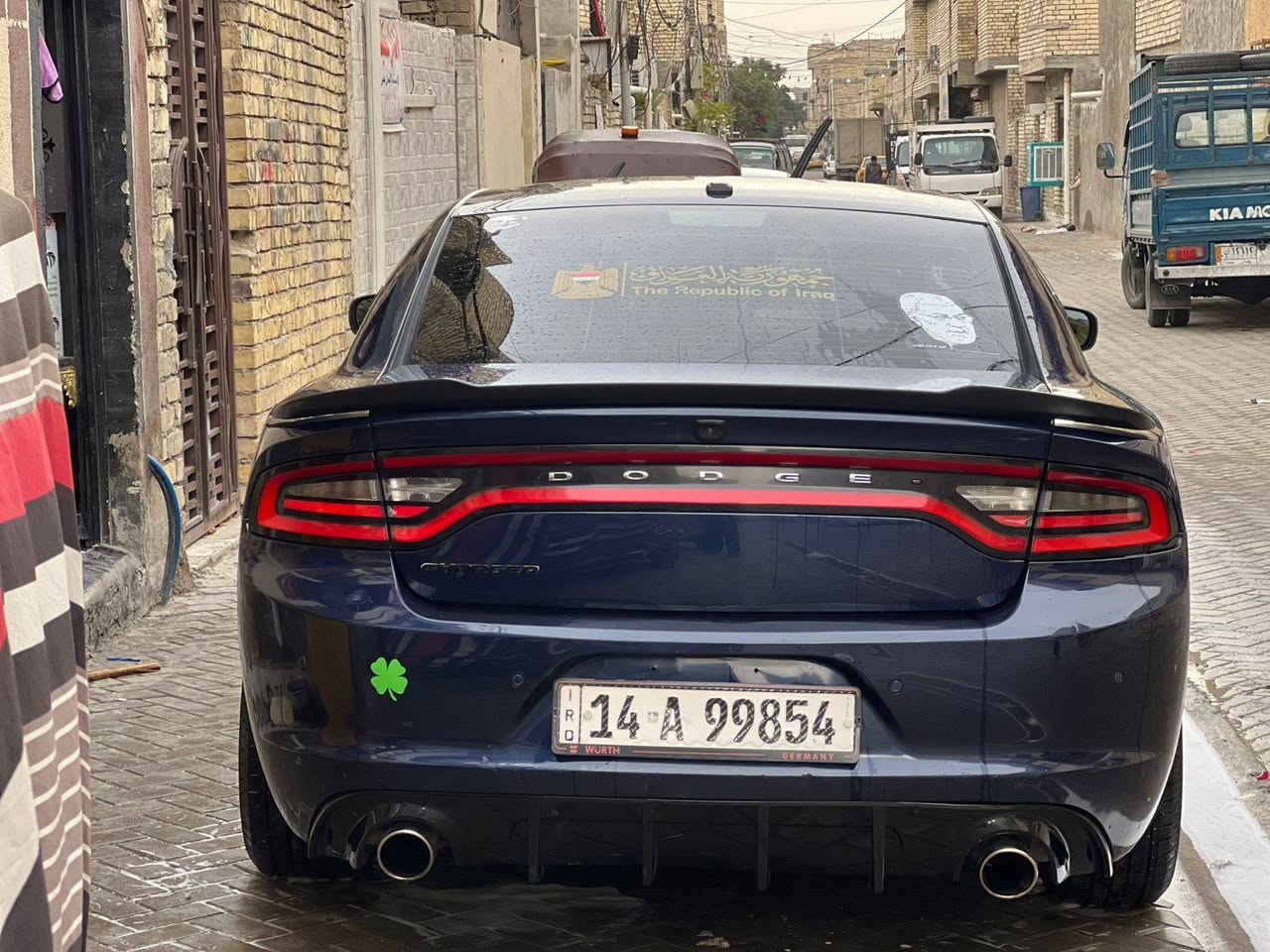 السلام عليكم شباب جارجر للبيع موديل 16 سياره كفاله بدون صبغ بها مكان بارد وبدون ضربهر حداده جديده سياره كلش حلوه رقم بصره البكان بغداد مدينه الصدر سعر 175 وبيها مجال السياره لا مشتغله على خط ولا هاي مكينه جير بالكرتون اكسن جديد كله جديد ما بيها نقص خط طول***********
