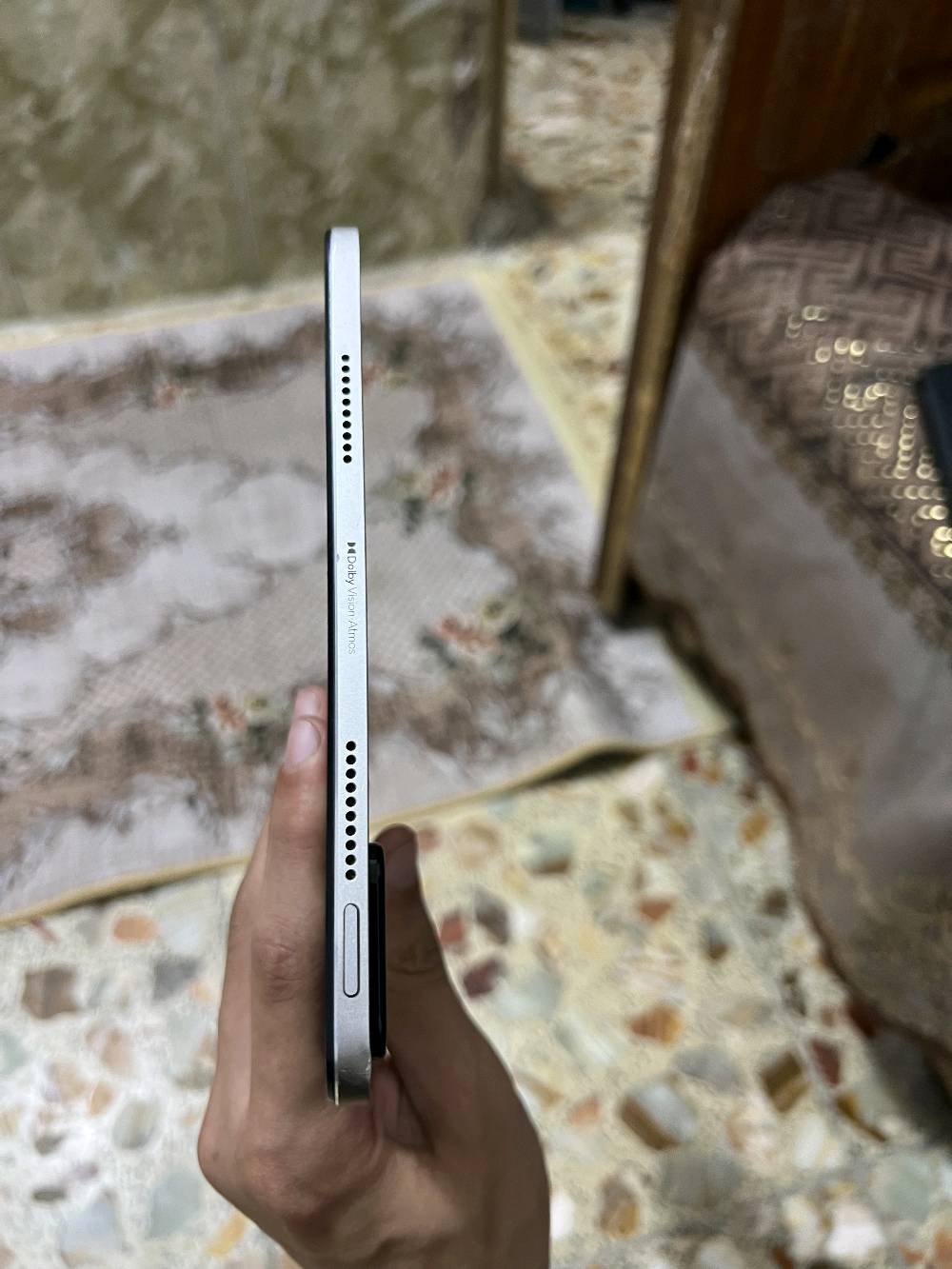 السلام عليكم 
شاومي باد 6 
مثل ما موضح بالصور نظيف مال بيت 
وياه كامل ملحقات بالاضافة الى كيبورد و قلم و ماوس 
سعر 325 بي مجال  
مكاني حسينية الراشدية