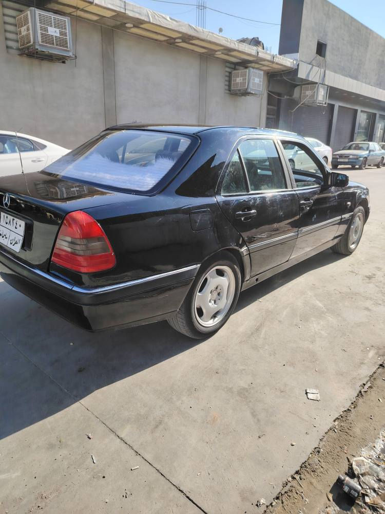 مارسيدس ١٩٩٣ محرك ٤ أتوماتيك سنويه جديد تبريد مكان سياره في كركوك للبيع أو مراوس تحويل ثاني يوم سعر ٥٢ ورقة سياره كلش حلوه للاستفسار الاتصال على الرقم *********** ###***********## كركوك, العراق

