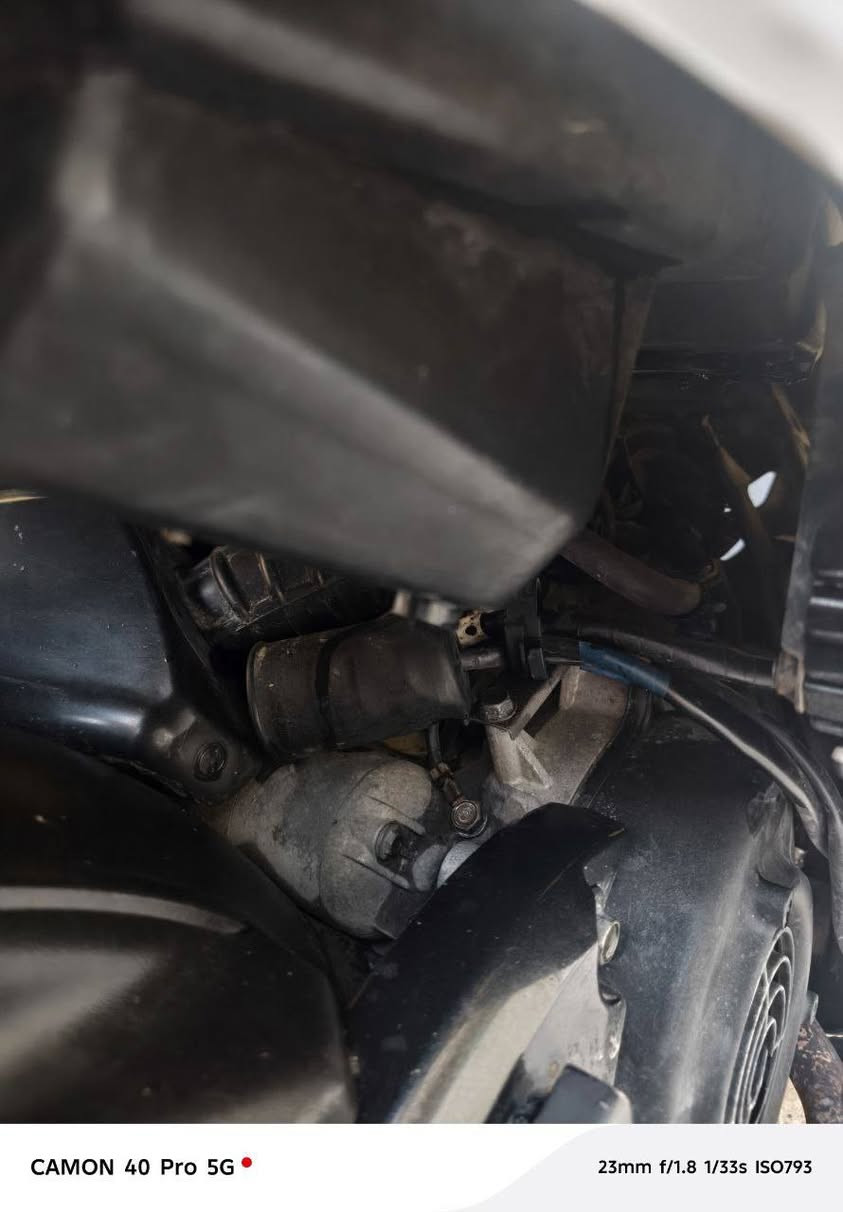 السلام عليكم سكنس فحل كوري نوزل الدراجة مكفولة كفالة عامة ما عدى الكفر تجاري بس الكفر تجاري الباقي كلشي مابيهة تجاري اكفلك كلشي بس الكفر مكينة ناعمة و جديدة ما بيهة اي نقص مازدة ذهبية بك لايت لد خلفي كشن رياضي بلادي الدراجة الدراجة فقط تحتاج تنظيف الفيت بم بس هذا الشي  و الدراجة مسويلهة إدامة من كلشي بس الفيت بم يحتاج تنظيف المكان بغداد البلديات السعر 900 وبيها مجال و الشراي يشلع عيوني


**إذا كنت صاحب هذا الإعلان وتريد حذفه لأي سبب، رجاءا أرسل رسالة إلى الدعم الفني**