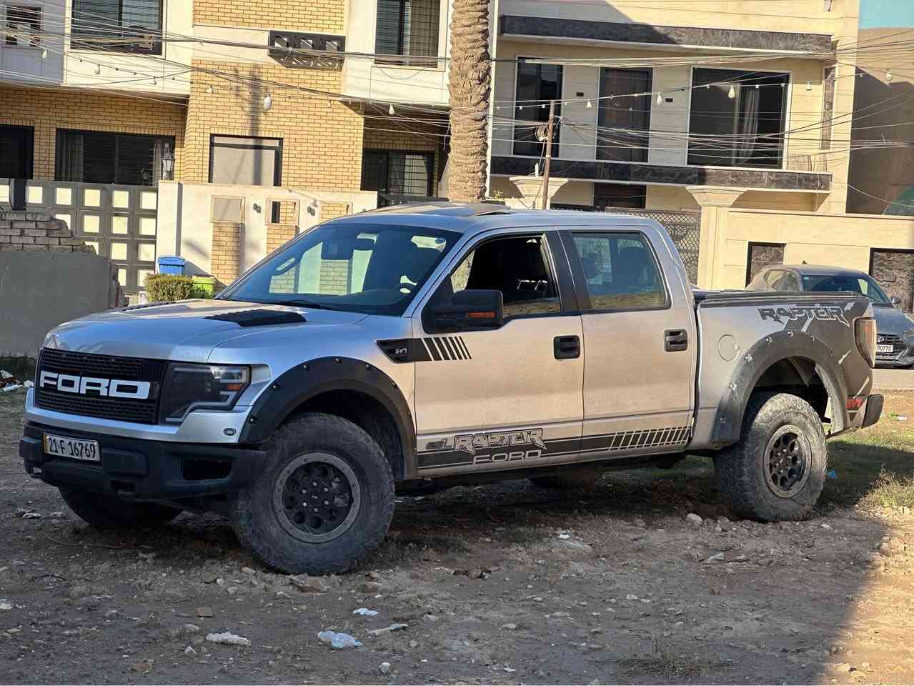 فورد رابتر 2013  بلاش واتحدة اكو بهل سعر ( بيع فقط )
فول فول مواصفات 
سعرهة 179 بلاااااش خلي بالك رابتر اصل مو تحديث 

سلايد_كشن جلد_كشن تبريدوتدفيئه_فور ويل4x4_تبريد مركزي_شاشه وكاميرا_حساس_تحكمات ستيرن_٤ مود قياده_

گير محرك كفالة 

سنوية رقم جديد سياره تحويل مباشر 

اربع بيبان مابيهن صبغ باقي حزام 
 بغداد حي الجامعة *********** بغداد, العراق
