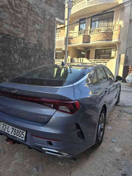 2021 KIA k5  

فئة.  Lxs
 حادثها جاملغ خلفي ايمن وصبغ صندوك بيها جاملغ سايق بارد وبابتين عكس سايق بيهن شخط  بدون ايرباااك
السيارة رقم اربيل باسمي كير مكينه تبريد كله جديد ومكفول  

مواصفاتها:
 -بصمه تشغيل وبصمات ابواب 
-تشغيل عن بعد مع تشغيل للتبريد تلقائي
- قيادة ذاتية عند السرعه العاليه و عند الازدحامات
- مثبت سرعة و Auto hold ، وهاند بريك كهربائي
- مصابيح LED 
-مصابيح الضباب الأمامية
-الضوء النهاري الامامي اصفرر "
- شاشة لمس اكبر حجم عالي الدقة ،
- رادارات : مساعد تفادي الاصطدام الأمامي نظام المساعدة على تجنب الاصطدام الأمامي (FCA) ومساعد تجنب الاصطدام الخلفي عند المرور العابر (RCCA) مع تحذير مغادرة المسار مع التوقف الذاتي عند الرجوع اذا كان هنالك عابر .
-ضوء النقطه العمياء
- فول تحكم ستيرن 
-4 وضعيات قياده
-السيارة ماشيه *********** 
السعر 172 وبيها مجال مكاني بغداد الاعظميه

