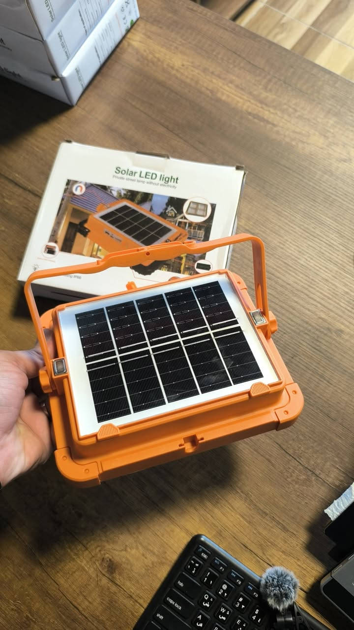 ✨ بسم الله الرحمن الرحيم ✨
🔥 نوفر لكم كشاف طاقة شمسية (Solar LED) 🔥
حل مثالي للإنارة بدون كهرباء وبدون مصاريف!
☀️ يشتغل على الطاقة الشمسية
💡 إضاءة قوية وعالية الجودة
🌧️ مقاوم للماء والغبار (IP66)
🔋 بطارية داخلية تدوم لفترة طويلة
🔌 يدعم الشحن USB
🏡 مناسب للبيت، الحديقة، الأسطح، والمزارع ورحلات التخييم 
🚀 عملي، اقتصادي، ويشتغل حتى بوقت انقطاع الكهرباء في ظل هذه الظروف المتقلبة
📞 للحجز والاستفسار راسلنا خاص أو واتساب
⚡ الكمية محدودة لا تفوت الفرصة

ارسل تم لمعرفة السعر


**إذا كنت صاحب هذا الإعلان وتريد حذفه لأي سبب، رجاءا أرسل رسالة إلى الدعم الفني**