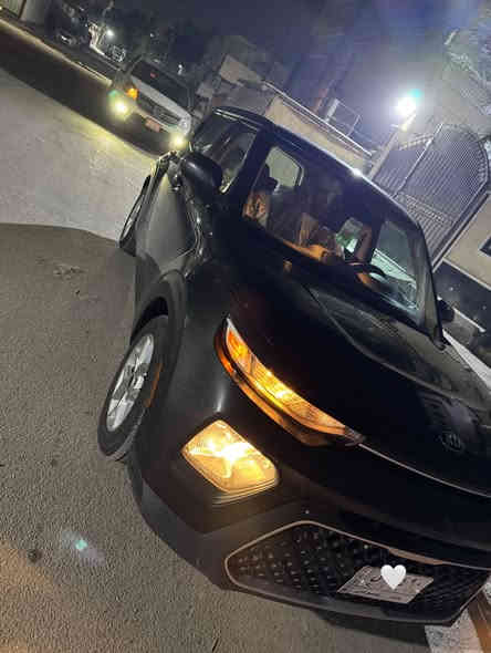 السلام عليكم   عيني  كيا صول موديل2020 لون نفطي السيارة كلين الممشى 90 الف ميل المواصفات كامرة360درجة  كشنات قماش  وضعيات قيادة مودات سرعة السيارة جديدة ربع ماتصرف عليهة  العنوان بغداد البلديات الرقم للأستفسار *********** اخوكم عباس الشمري
