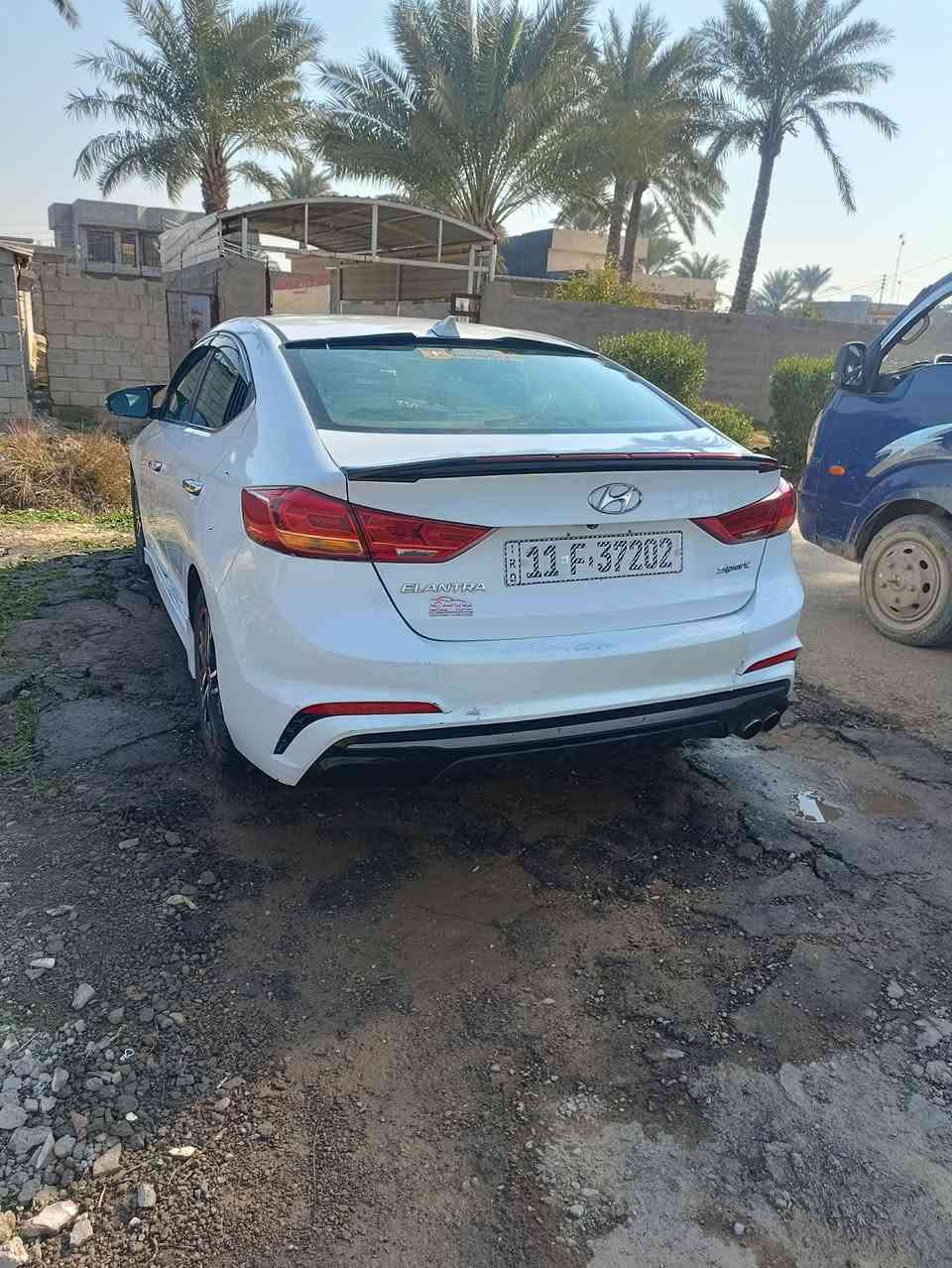 السلام عليكم للبيع النترا 2018 سبورت محرك 1600 تيربو فول مواصفات فتحه بصمه اشاير بالمري
السعر 118 وبيه مجال 
رقم الهاتف ***********
